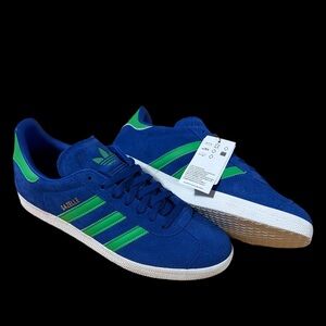 Adidas Gazelle Royal Blue with Green Stripes men’s size 10.5 *NEW*